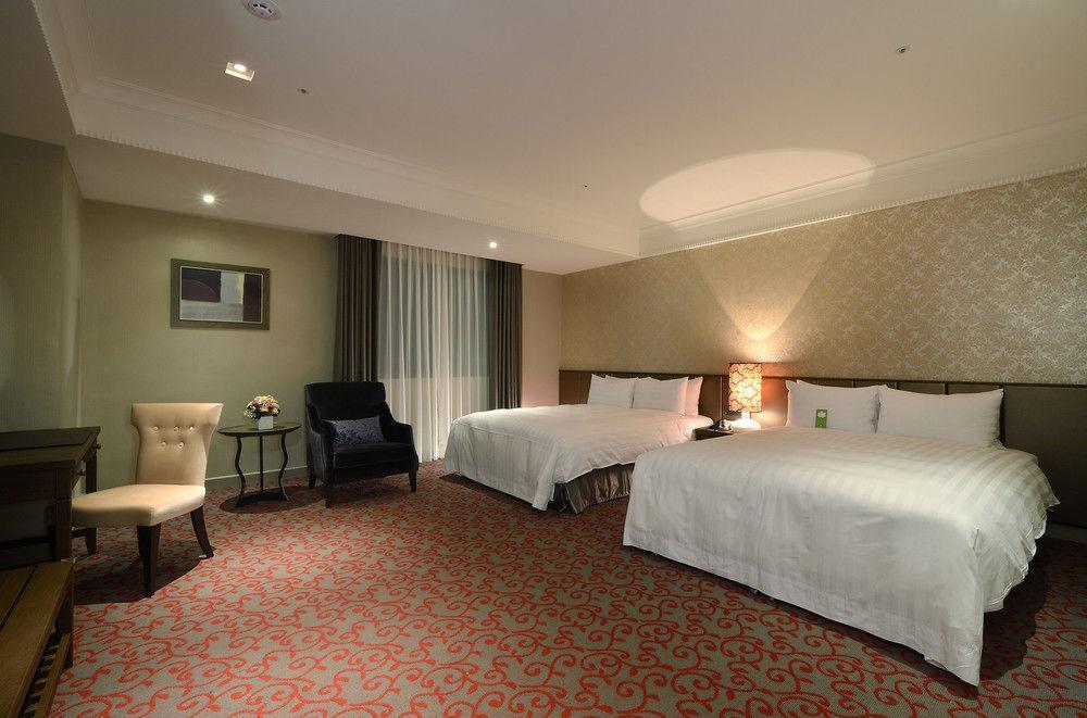 Grand City Hotel Fengyuan Exterior foto