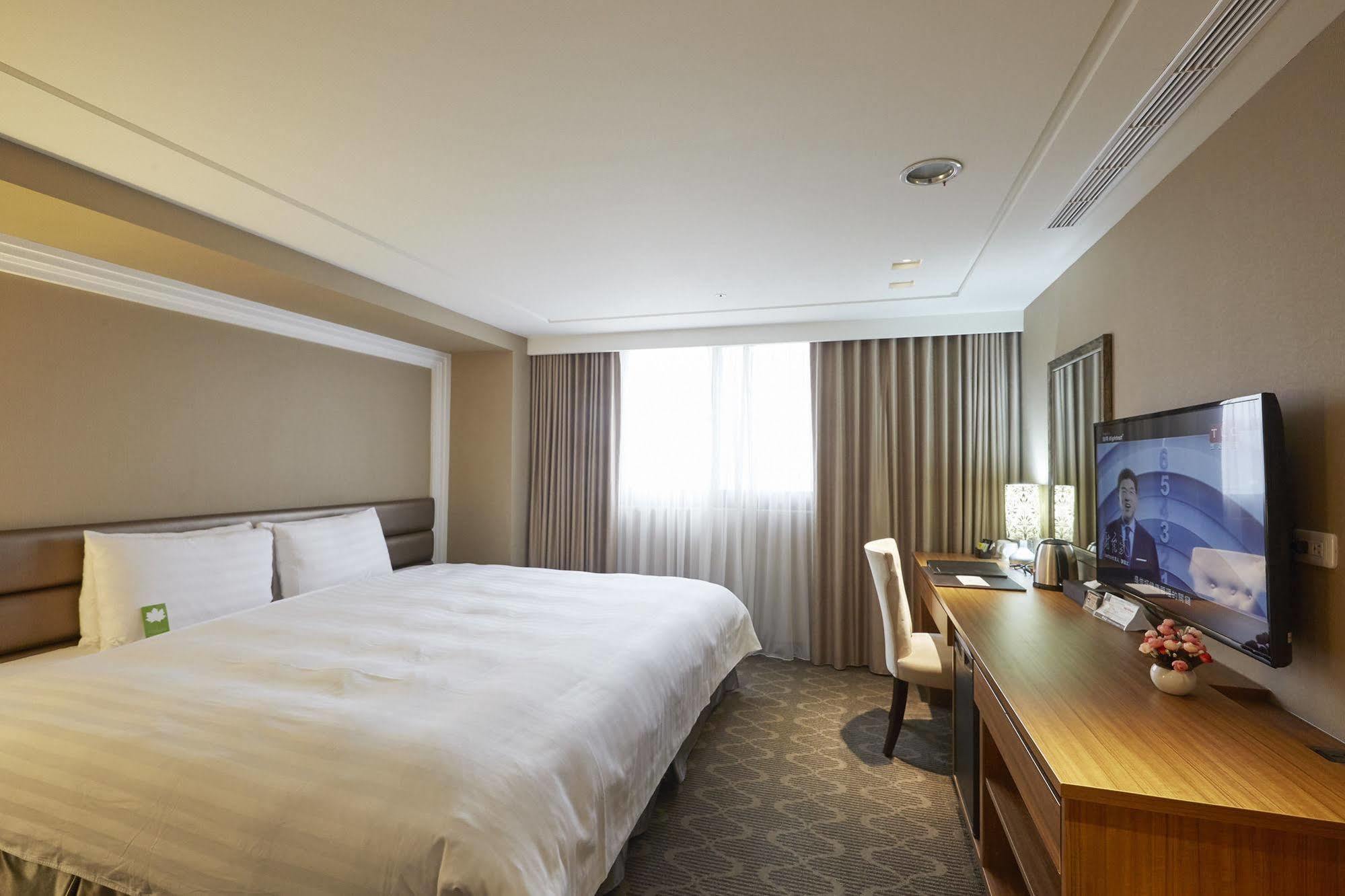 Grand City Hotel Fengyuan Exterior foto